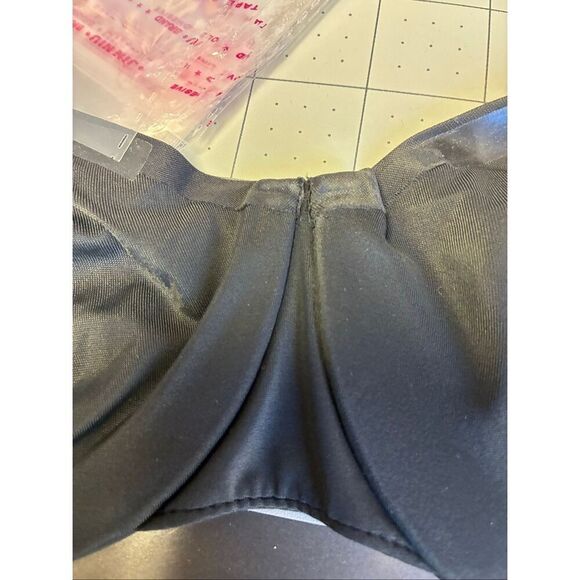 SKIMS NWT Strapless Bra in Onyx Size 34B - Picture 4 of 8